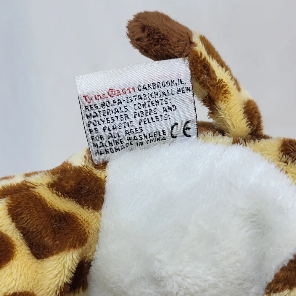 Ty Tiptop Giraffe Pluffies Plush Stuffed Animal Lovey Brown Spotted 2010 Tylux